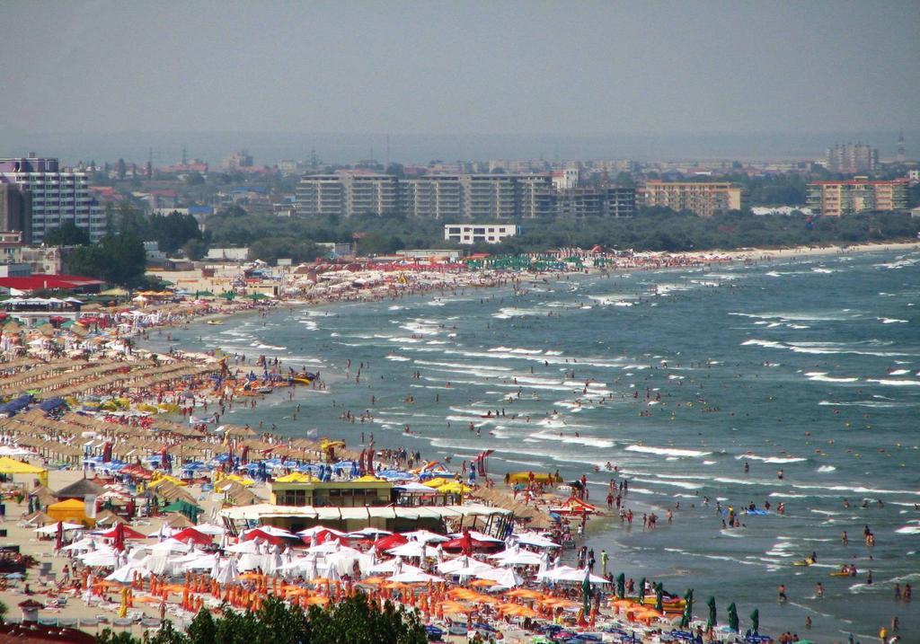 Hotel Apartament Constanta Bagian luar foto